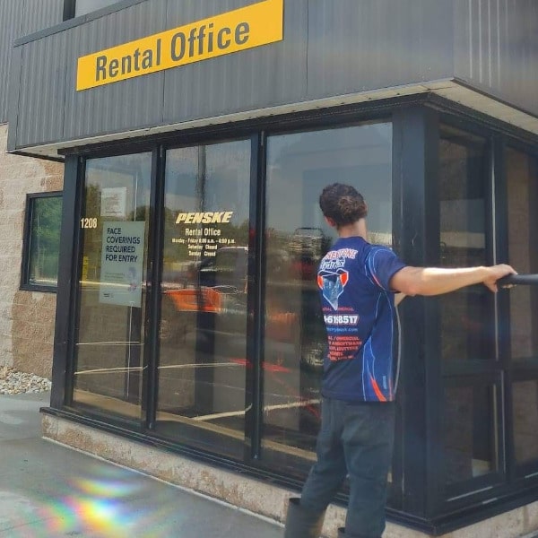 Window cleaning bubble